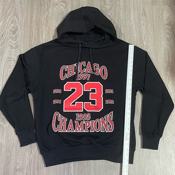 Ih Nom Uh Nit Paris Chicago Bulls Jordan #23 6x NBA Champions Hoodie Sz. S - Picture 4 of 9